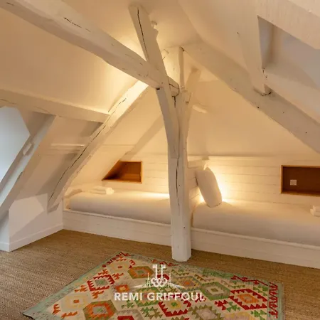 別荘 La Demeure Du Clocher 4 Ac On The Port & Place Sainte-catherine 8 G *