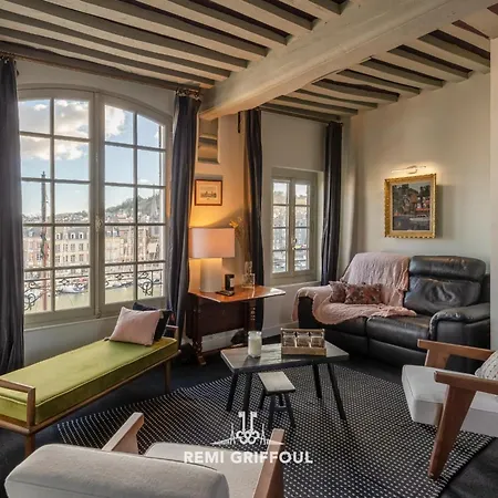 La Demeure Du Clocher 4 Ac On The Port & Place Sainte-catherine 8 G 別荘