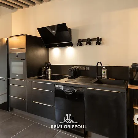 La Demeure Du Clocher 4 Ac On The Port & Place Sainte-catherine 8 G بيت للعطل أونفلور